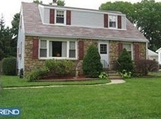 1327 Bradford Rd, Oreland, PA 19075