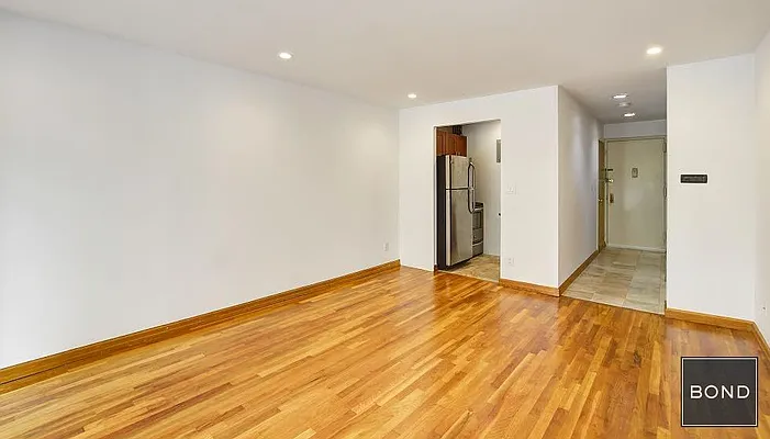 Rented by Bond New York | media 10