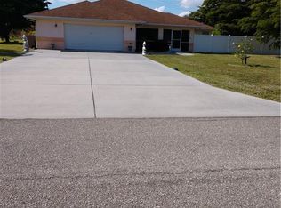 135 Connecticut Ave, Fort Myers, FL 33905