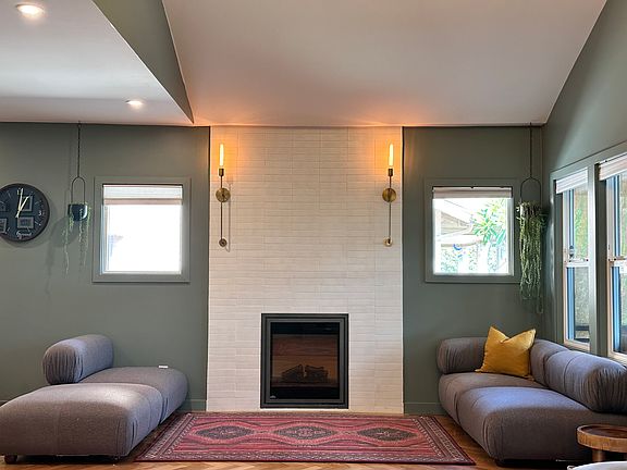 5th image of 361 Vine St #0