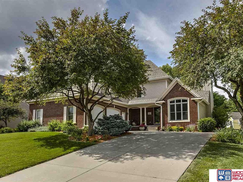 1st image of 8030 Eastwood Ct