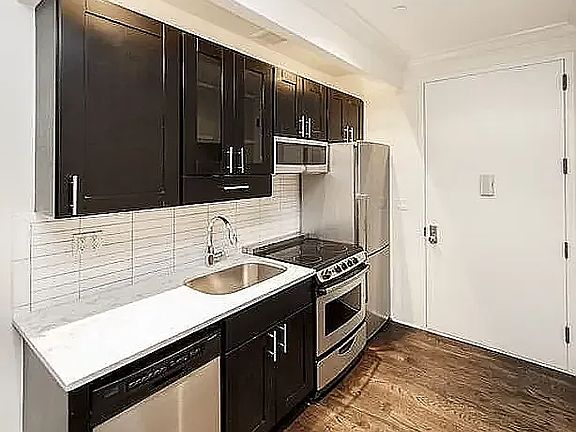 3rd image of 222 E 12th St #4B