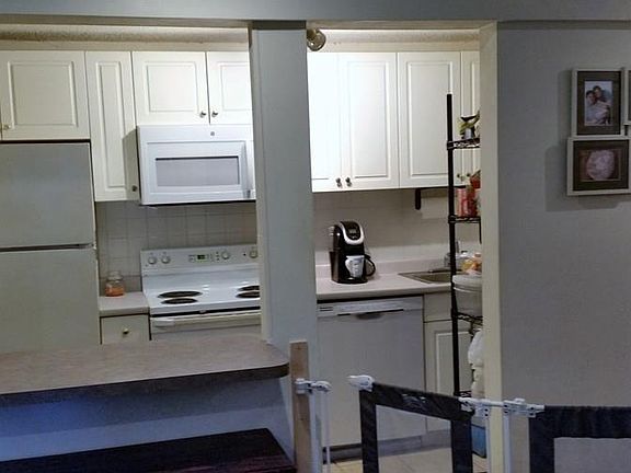 2nd image of 5 Birchwood Pt APT 104