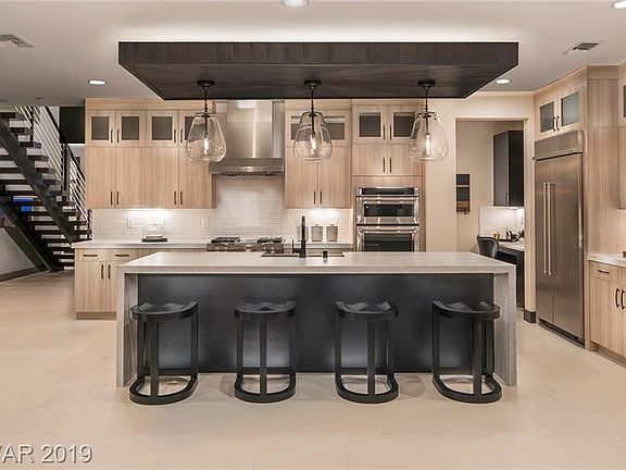 4th image of 2111 Alto Vista Dr