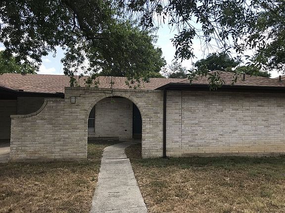 5th image of 6115 Forest Wood St