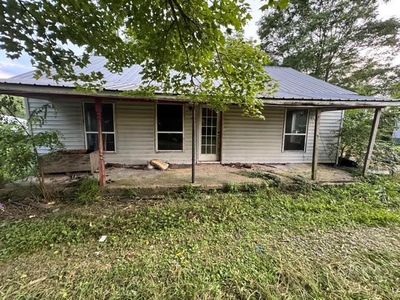 1070 W Rock Quarry Rd, Clarkrange, TN, 38553