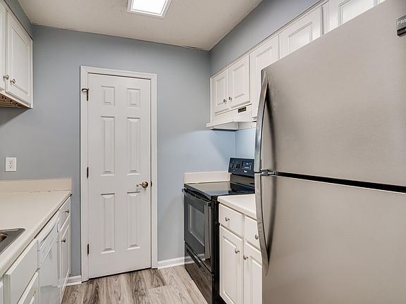 2nd image of 1408 Colony Place Dr #1408