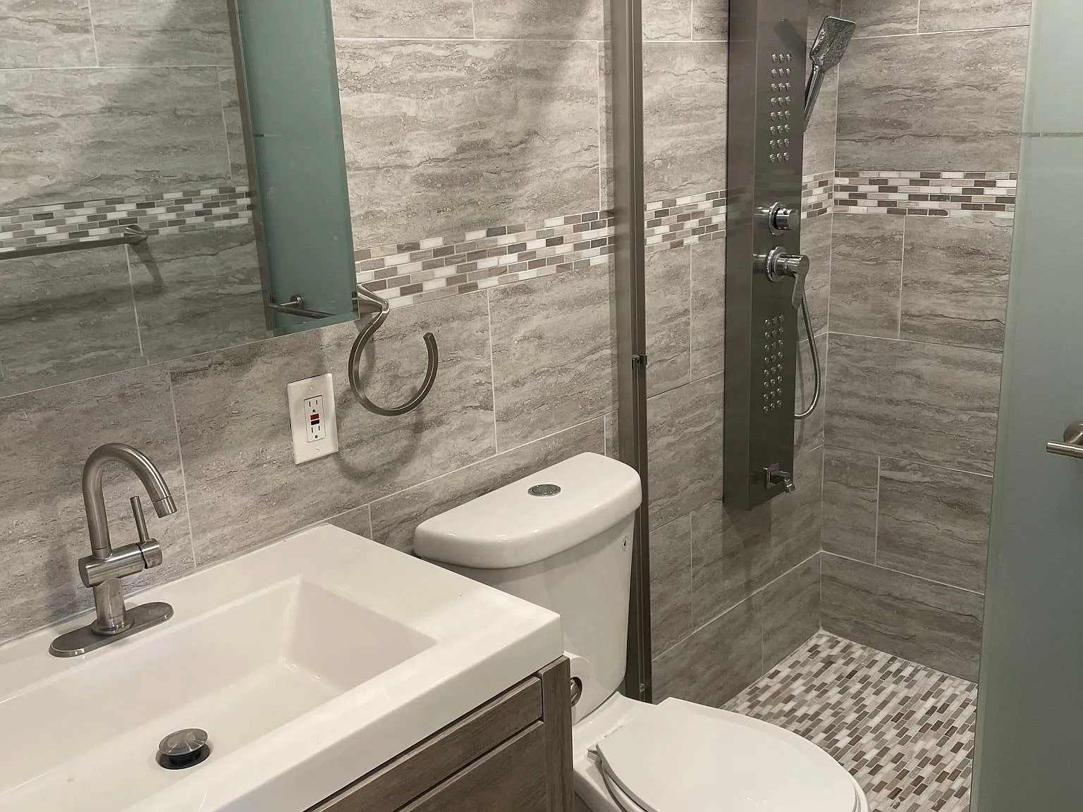 14 Noxen Rd — Photo 2