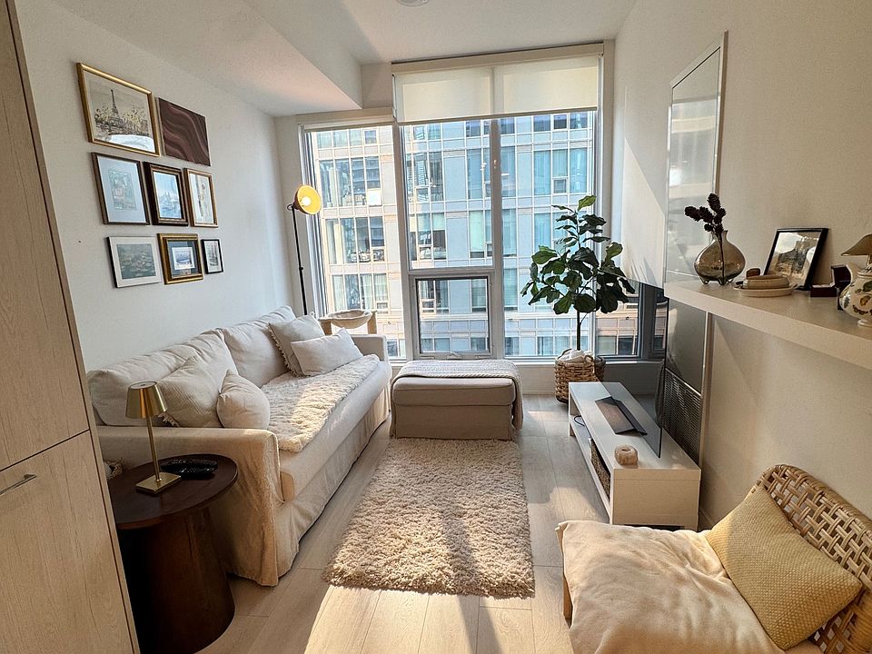 1st image of 15 Mercer St #2915