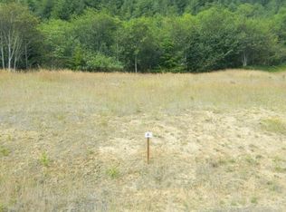 370 Providence Dr, Reedsport, OR 97467