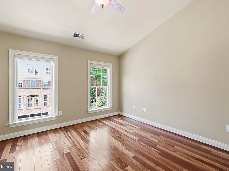 6403 Velliety Ln — Photo 43