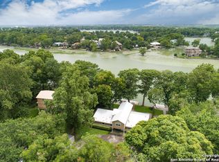 864 Shadylon Ln, Mc Queeney, TX 78123
