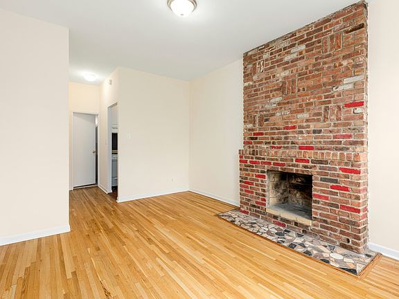 3rd image of 437 W 48th St APT 4D