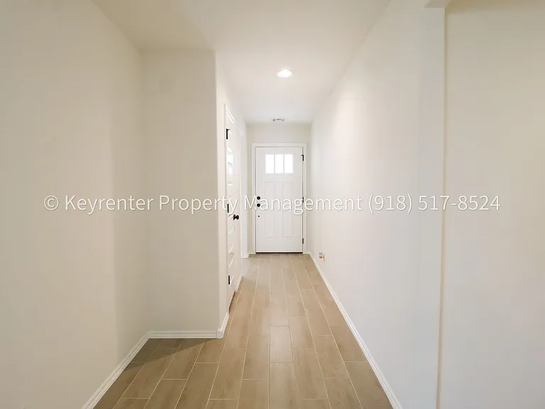 11506 E 94th Pl N — Photo 17