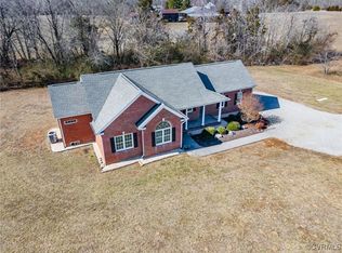 59 Shelton Bend Dr, Bumpass, VA 23024