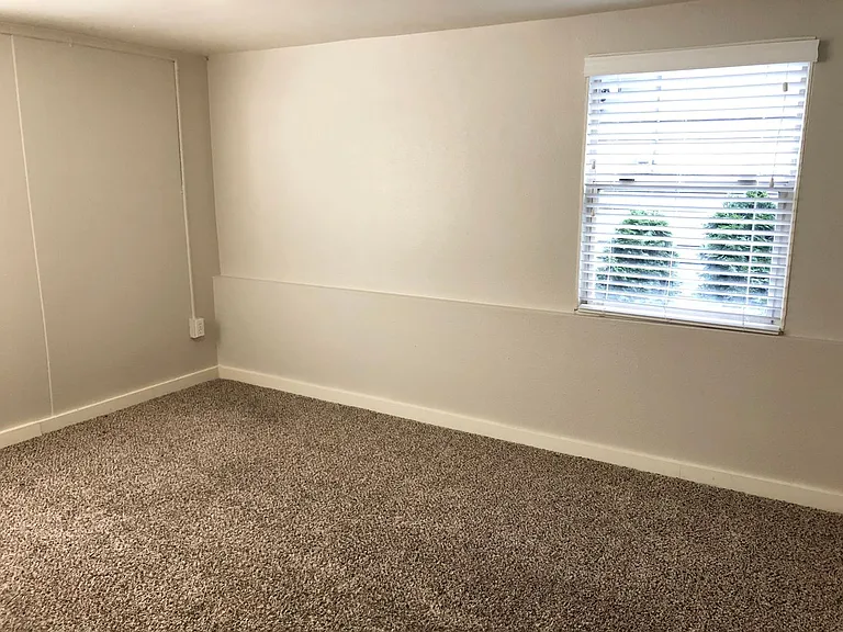 1411 N Northgate Way — Photo 10