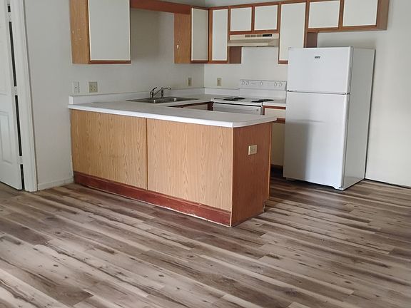 5th image of 405 Farmer Rd #5-L
