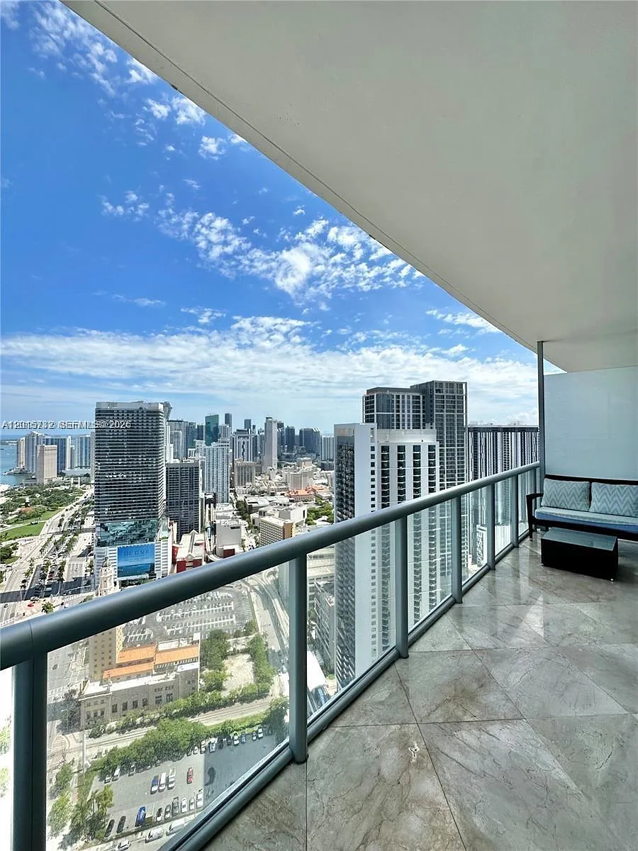 Building Photo - 888 Biscayne Blvd #4803