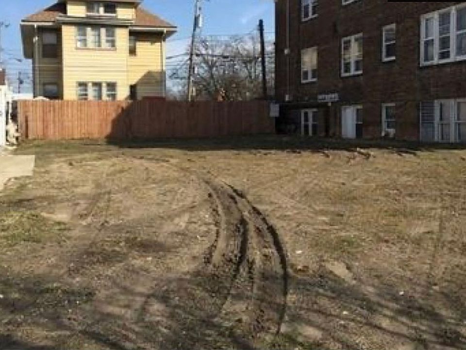 1st image of 1503 Victoria Ave