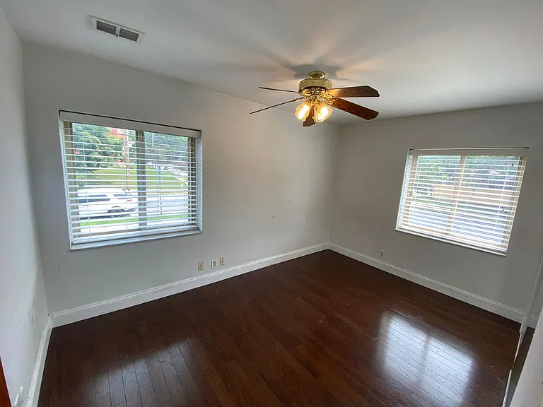 E 15th Ave 325 TPP — Photo 18