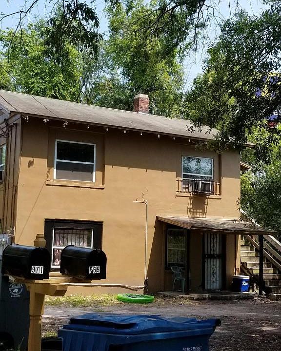 1st image of 971 W 12th St