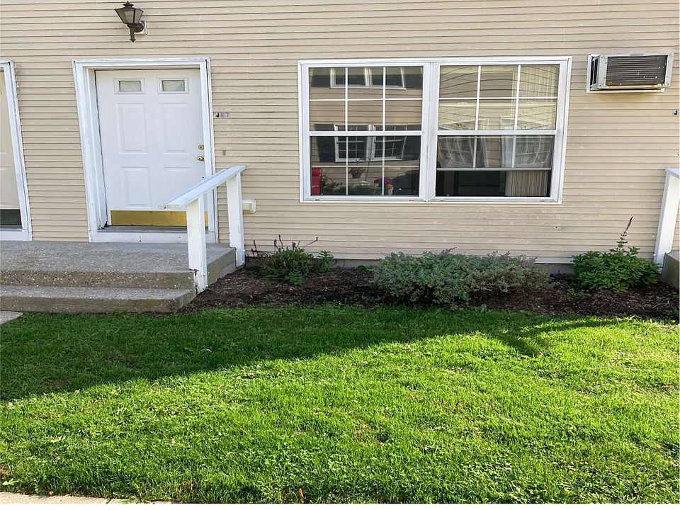 1st image of 1000 9th St #J67