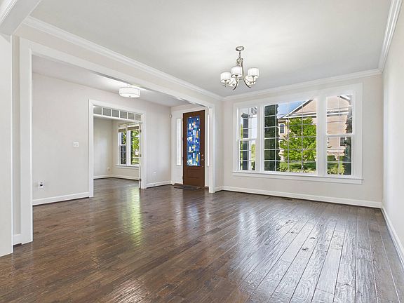 4th image of 42106 Barrymoore Pl