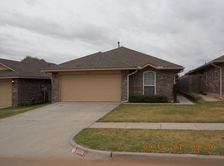 1009 Switzerland Ave, Yukon, OK 73099