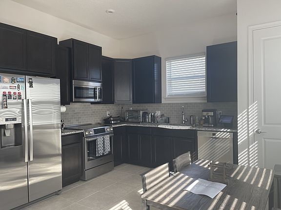 4th image of 7043 Arnoldson St #7043