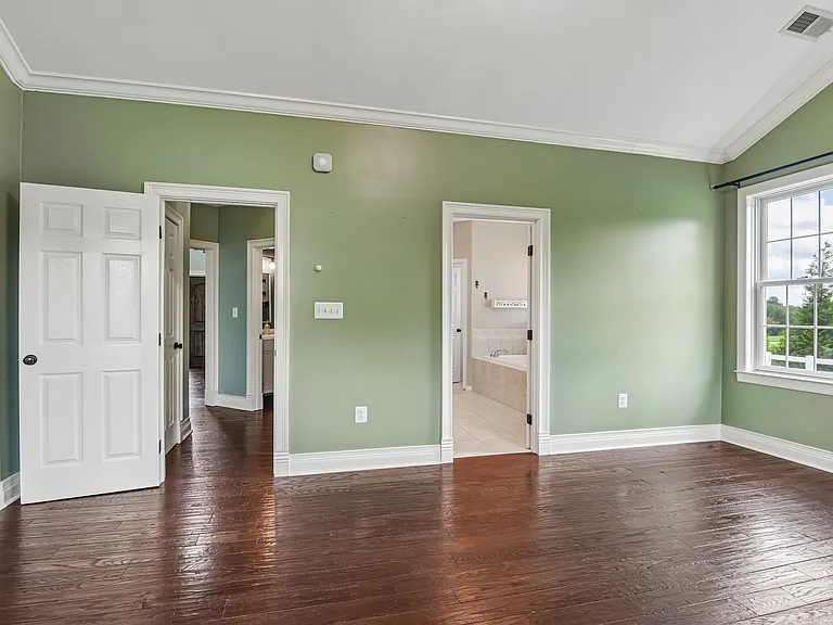 1097 Underwood Rd — Photo 30