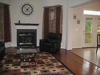3rd image of 107 Sonoma Ct