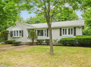 77 Kentucky Ave, Warwick, RI 02888