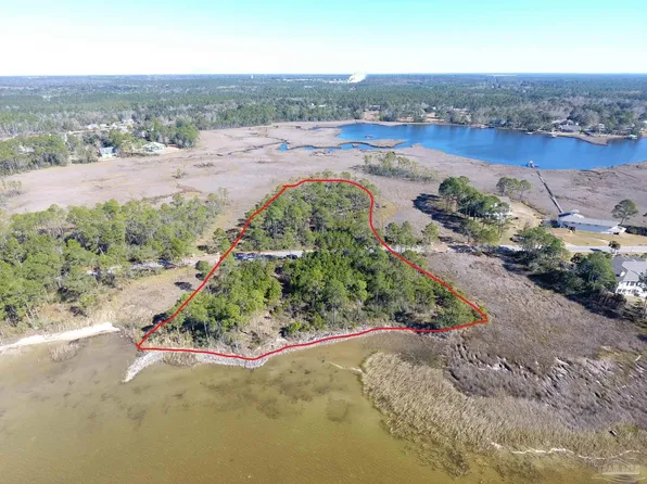 Bayside Dr, Milton, FL 32583