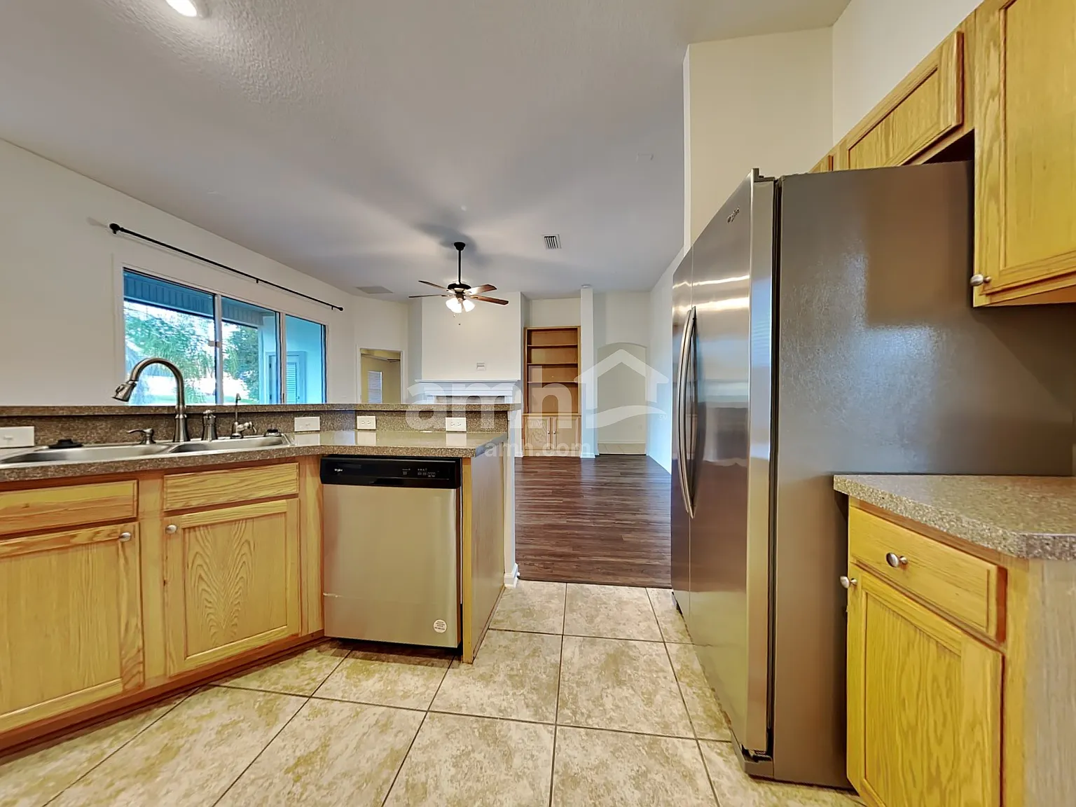 4 bed, 2.0 bath, 2144 sqft, $2,355 — Photo 3