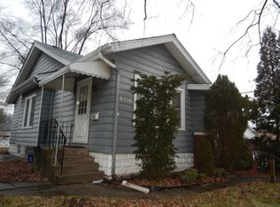 6516 Meadow Ln, Hammond, IN 46324