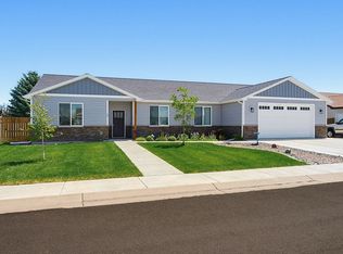 169 S Cedarwood Dr, Powell, WY 82435