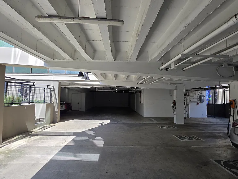 2716 N St #302 — Photo 17