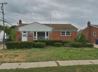 31811 Sandra Ln, Westland, MI 48185