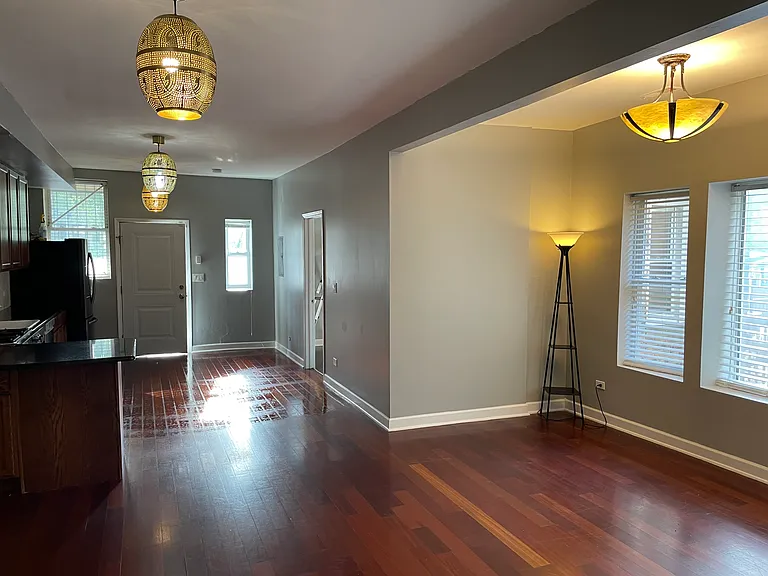 5924 S King Dr #1 — Photo 11