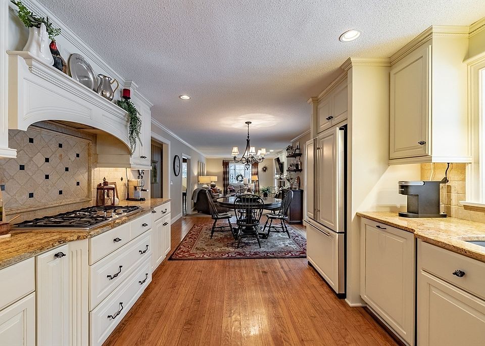 123 Westerly Cir, Ludlow, MA 01056 Zillow
