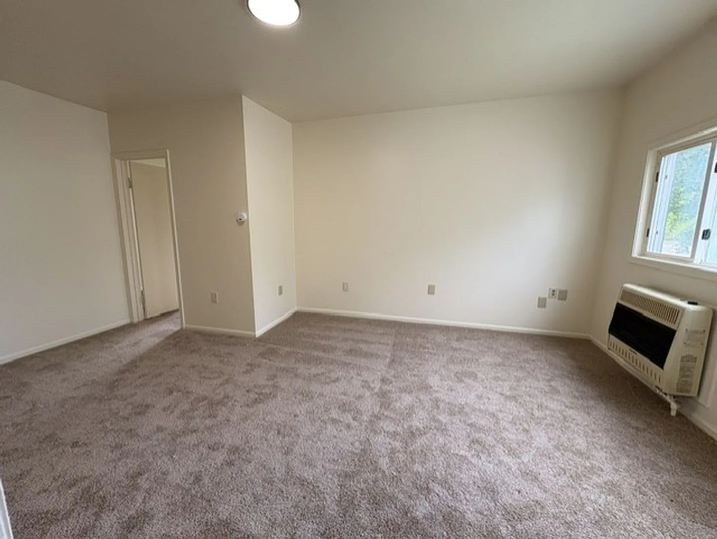 2241 SW 13th St. Akron, OH 44314 MFH5 .T2 — Photo 2