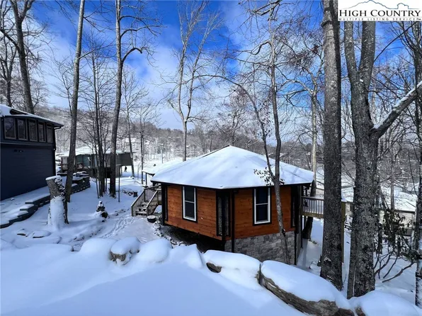 528 Briarcliff Road, Sugar Mountain, NC 28604