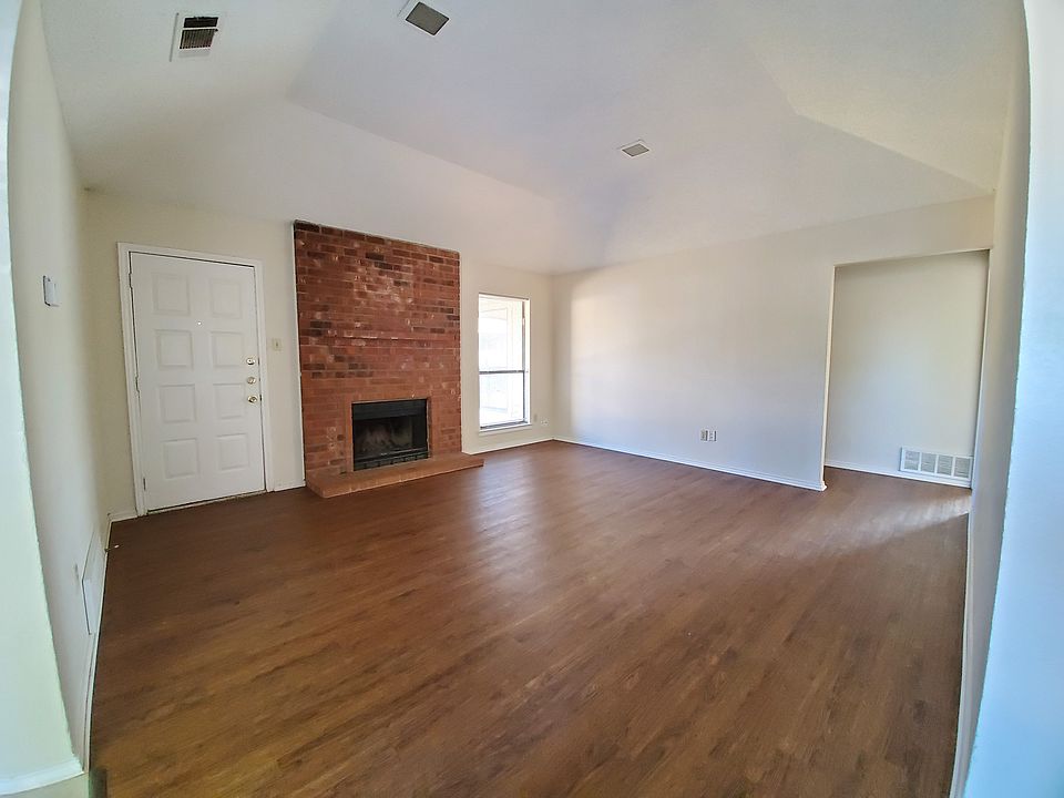 Living room_11012019