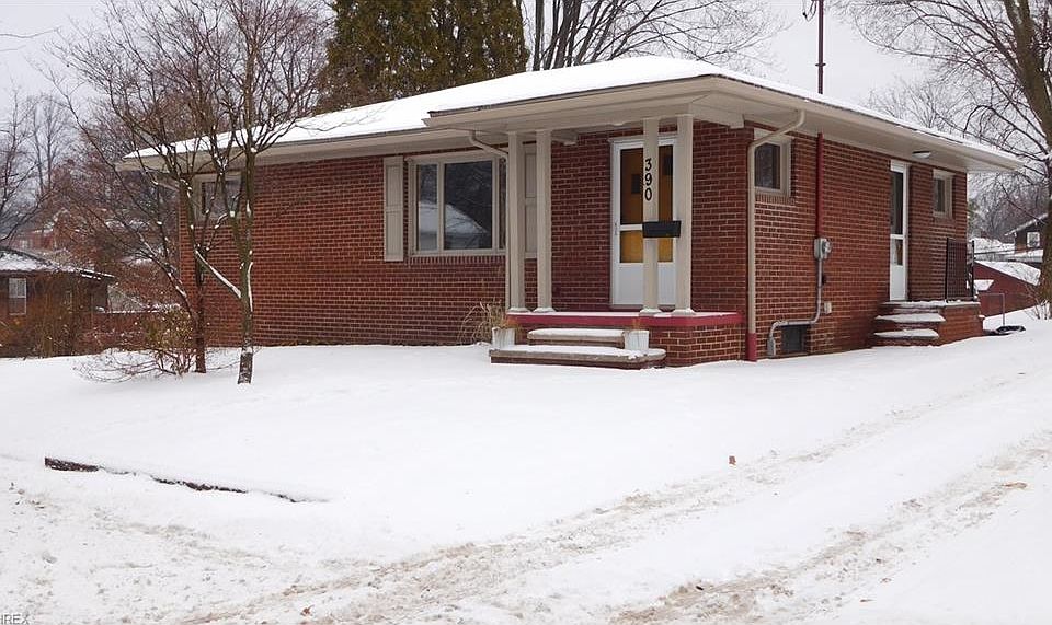 1st image of 390 Woodland Ave