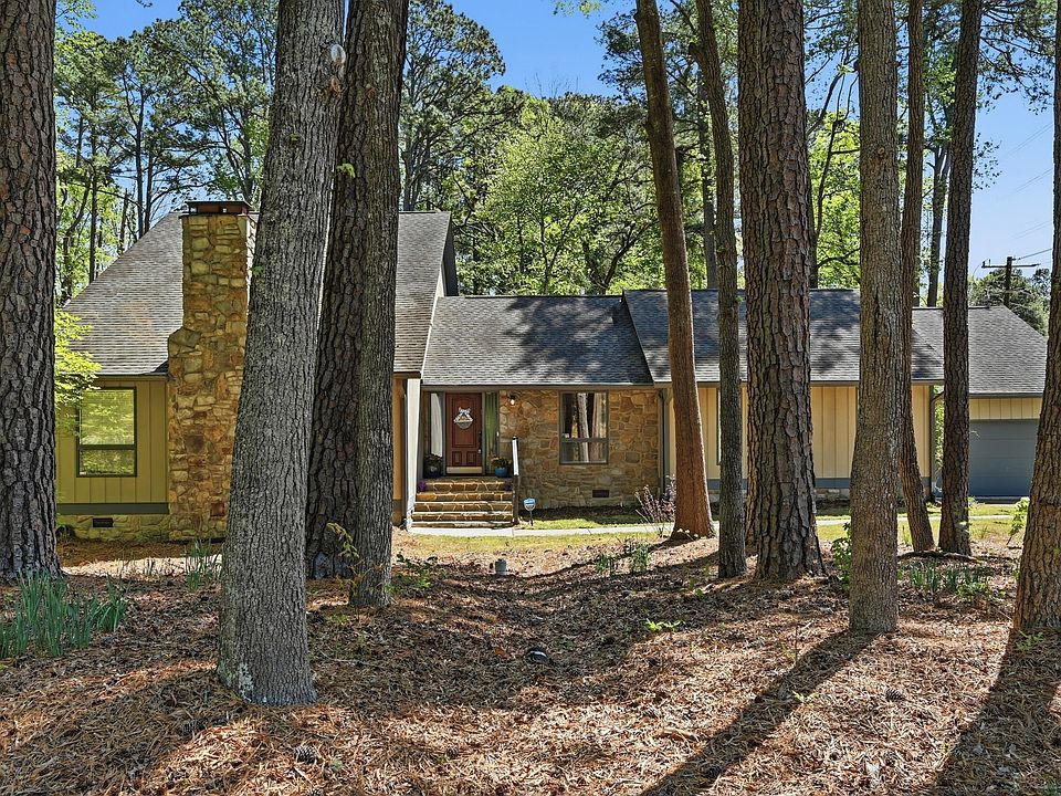 1st image of 4002 Westfield Dr