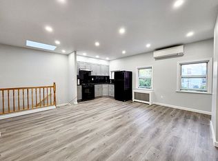 581 18th St #2, Brooklyn, NY 11218