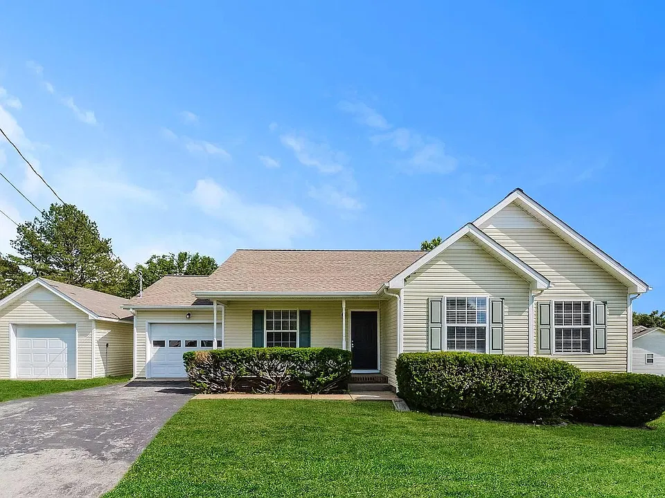 226 Avra Ct