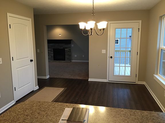 5th image of 5623 Beyhill Dr NE