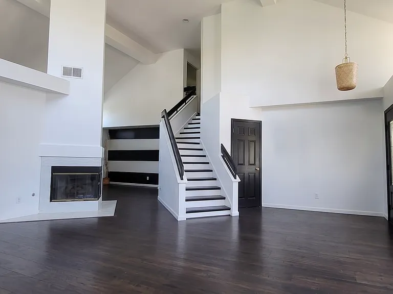 948 La Palma Pl — Photo 4