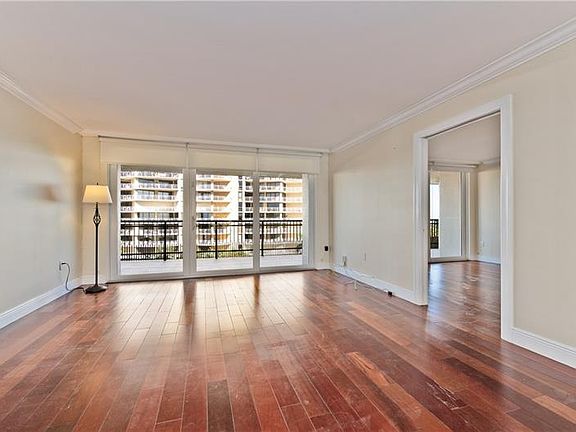 3rd image of 2901 S Bayshore Dr APT 7A